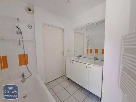 Location Appartement 4 pièces 83m² BORDEAUX 33800 - Photo 2