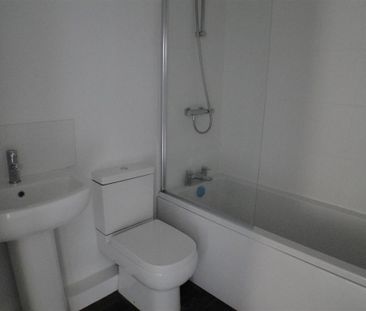 2 bedroom maisonette to rent - Photo 6