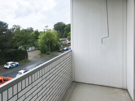 Bald frisch sanierte Wohnung mit Balkon zu vermieten! - Photo 3