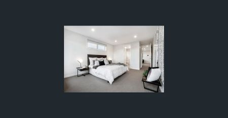 Striking Modern Townhouse in the Heart of Caulfield South - Photo 2