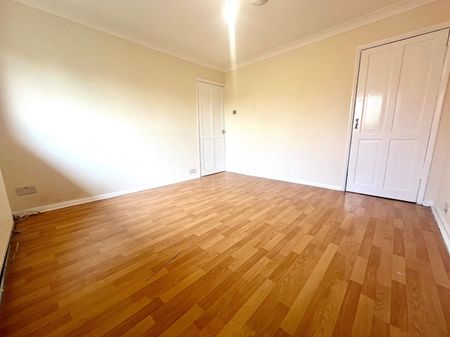 Roosevelt Way, Dagenham, RM10 - Photo 5