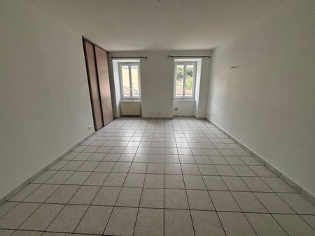 Location Appartement 4 pièces 77m² VALS LES BAINS 07600 - Photo 5