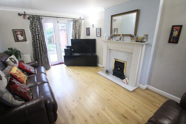 Sharoe Green Lane, Fulwood, Preston - Photo 1
