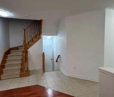 For Lease - 4 Blue Meadow Court, Markham, Ontario - Photo 6