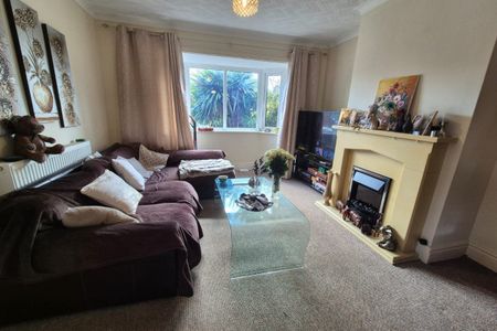 King John Avenue - Photo 2