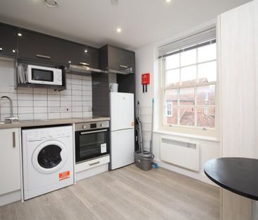 1 bedroom flat to rent - Photo 4