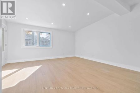 2 - 598 KIRKWOOD AVENUE - Photo 3