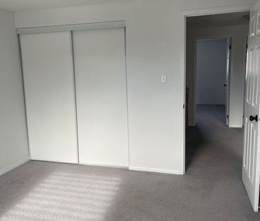 For Lease - 93 Courtney Crescent Unit# Main, Barrie, Ontario - Photo 4