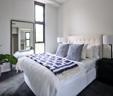 Oversized Two-Bedroom Apartment - Photo 6