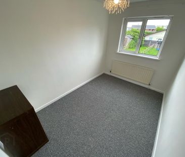 100 Low Road, Lisburn, BT27 4TN - Photo 4