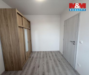 Pronájem bytu 2+kk 37 m², Karla Kofránka 2292, Hořice - Photo 2