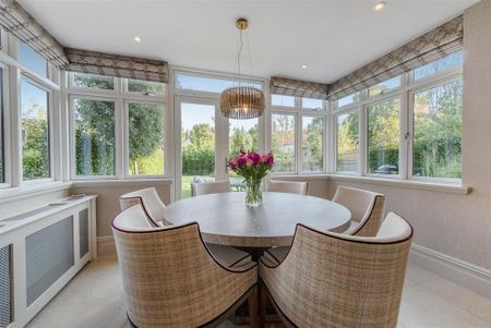 5 bedroom townhouse to rent - Photo 3