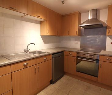 2 bedroom apartment to rent - Photo 2