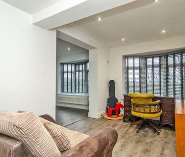 2 bedroom semi-detached house to rent - Photo 4