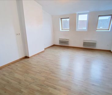 2 pièces - 38 m² - 2ème étage - Colocation non autorisée - Photo 1