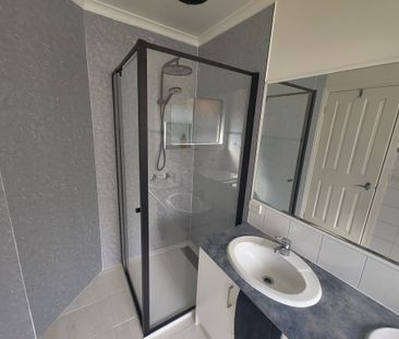 Endeavour Hills - Photo 4