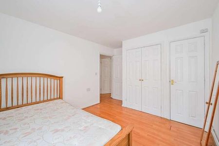 Ronnie Lane, Manor, E12 - Photo 5