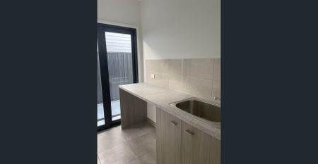 Brand-New Home - 4 Bedrooms, 3 Bathrooms, 1 Entertainment Room - Photo 4