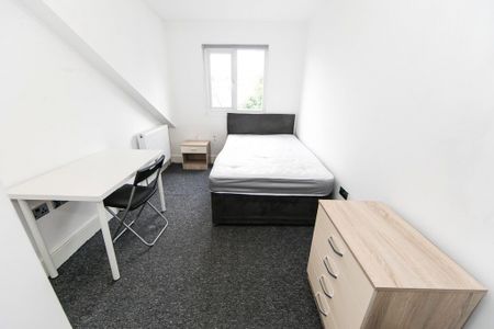 Inglewood Terrace, Woodhouse, Leeds - Photo 4