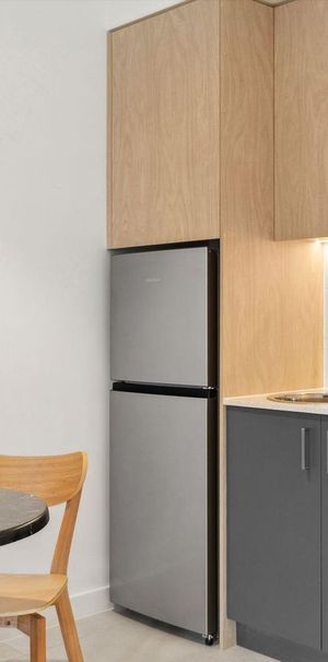 FURNISHED STUDIO APARTMENTS - RENT INCLUDES WATER,GAS,ELECTRICITY AND INTERNET! - Photo 1