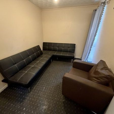 ROOM 1, Benland, Bretton, PE3 8EB, Property for rent - Photo 1