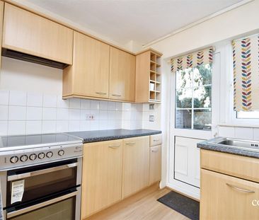 Waller Drive, Northwood, HA6 - Photo 1