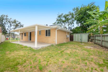 Quiet Cul-De-Sac Four Bedroom Home - Photo 2