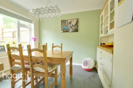 3 bedroom end of terrace house to rent - Photo 5