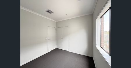 Brand New Family Home - Photo 3