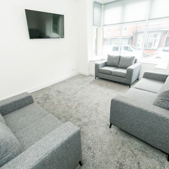 Winston Gardens, Headingley, Leeds - Photo 1