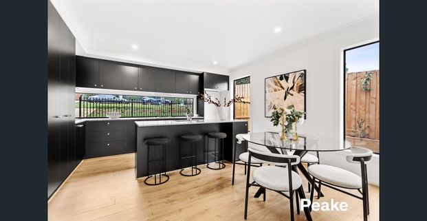 Luxury In The Heart Of Olde Berwick - Photo 1