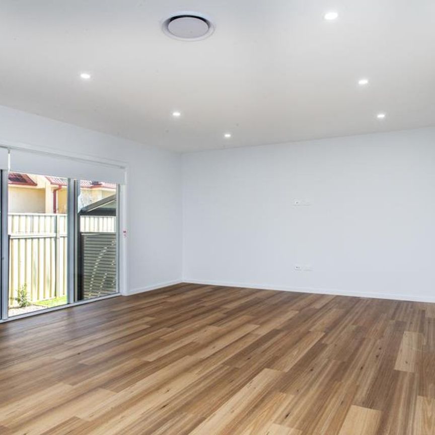 Modern Townhouse Living in a Prime Location - Photo 1