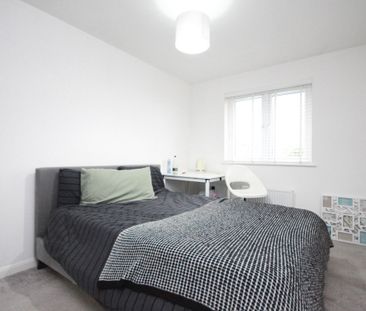 Baird Square, Livingston, EH53 - Photo 5