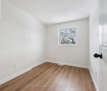 896 ELGIN STREET N - Photo 6