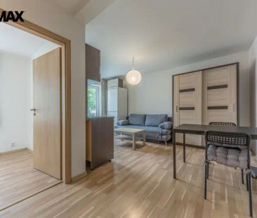 Pronájem bytu 2+kk s balkónem a sklepem – Milovice, ul. Braniborská - Fotografie 1
