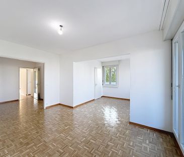 Très joli 5 pièces au 5ème, rafraichi, avec balcons - Photo 6