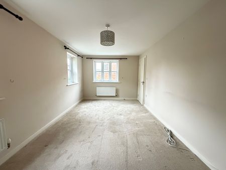 Kempton Drive, Oakham, Barleythorpe - Photo 3