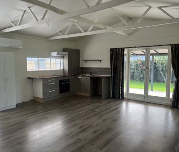 Private & Convenient - Photo 2