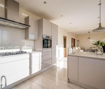 8 Royal Lodge Mews, Off Purdysburn Road, Belfast, BT8 7YT - Photo 6