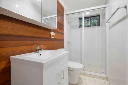 Charming Family Home! Dual Access! - Photo 4