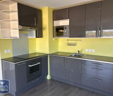 Location Appartement 3 pièces 62m² LA CHAPELLE D ARMENTIERES 59930 - Photo 1