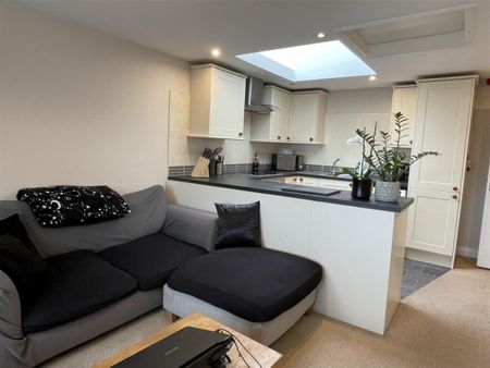 Parsonage Street, Dursley - Photo 3