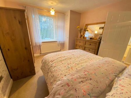 3 bedroom terraced house to rent - Photo 5