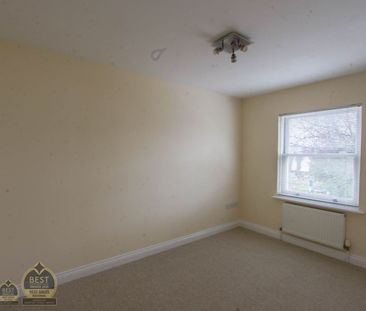 2 Bedroom - Photo 2