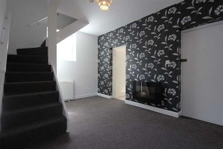 Knighton Fields Road West, Leicester, LE2 - Photo 2