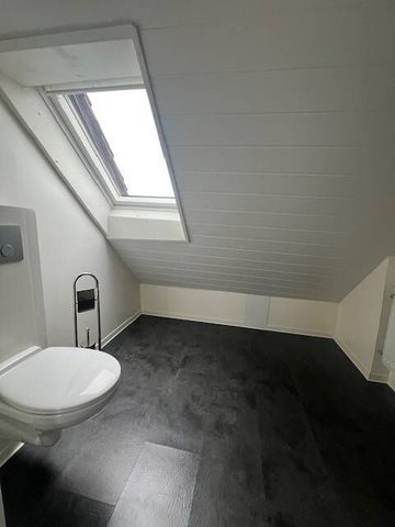 very nice duplex with bathroom and new kitchen - Photo 4