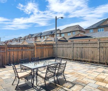 For Lease - 5592 Meadowcrest Avenue, Mississauga, Ontario - Photo 4