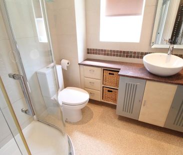3 bedroom semi-detached house to rent - Photo 6