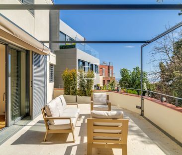 Excellent 5 Bedroom house / villa with 80m² terrace for rent in Sar... - Foto 4