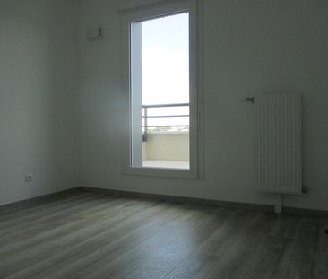 Location Appartement 2 pièces 36m² FLEURY LES AUBRAIS 45400 - Photo 1